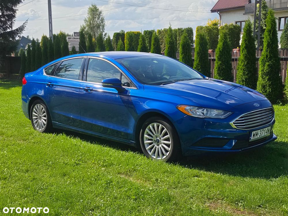 Ford Fusion - 2