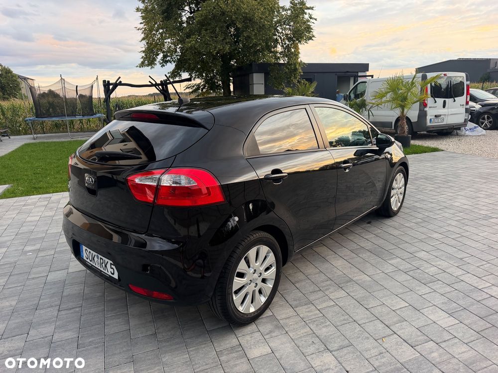 Kia Rio - 3