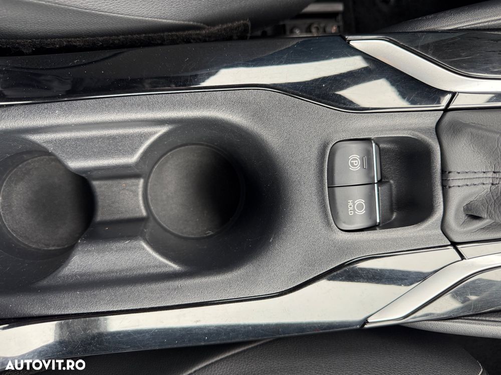 Toyota Corolla 1.8 HSD Exclusive interior Gri - 30