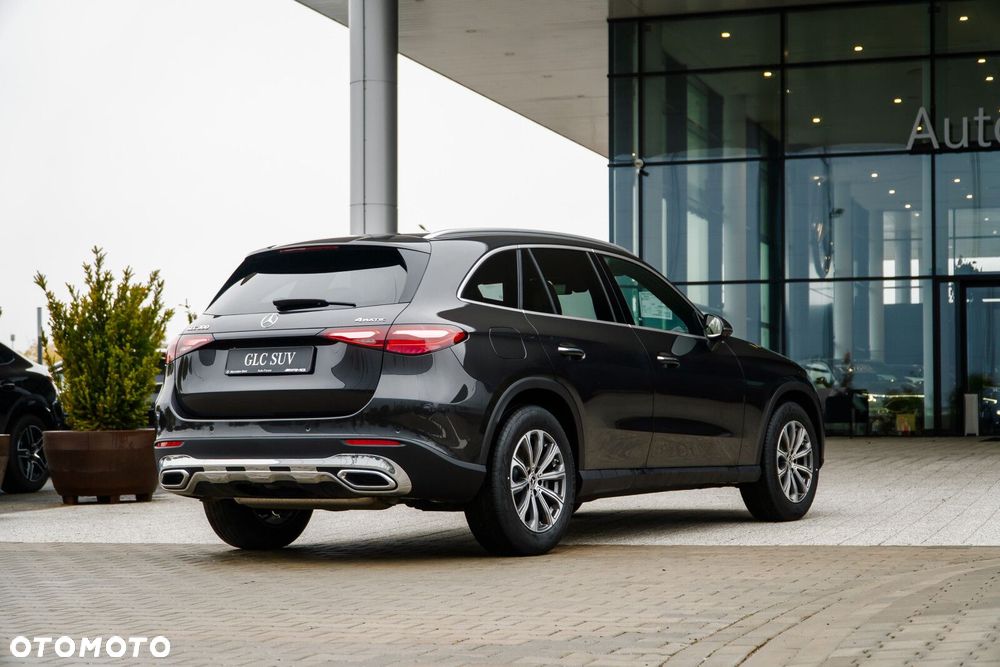 Mercedes-Benz GLC - 11