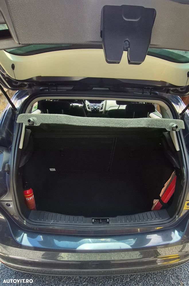 Ford Focus 1.0 EcoBoost Titanium - 11