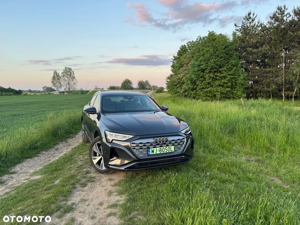 Audi Q8 Sportback e-tron - 5