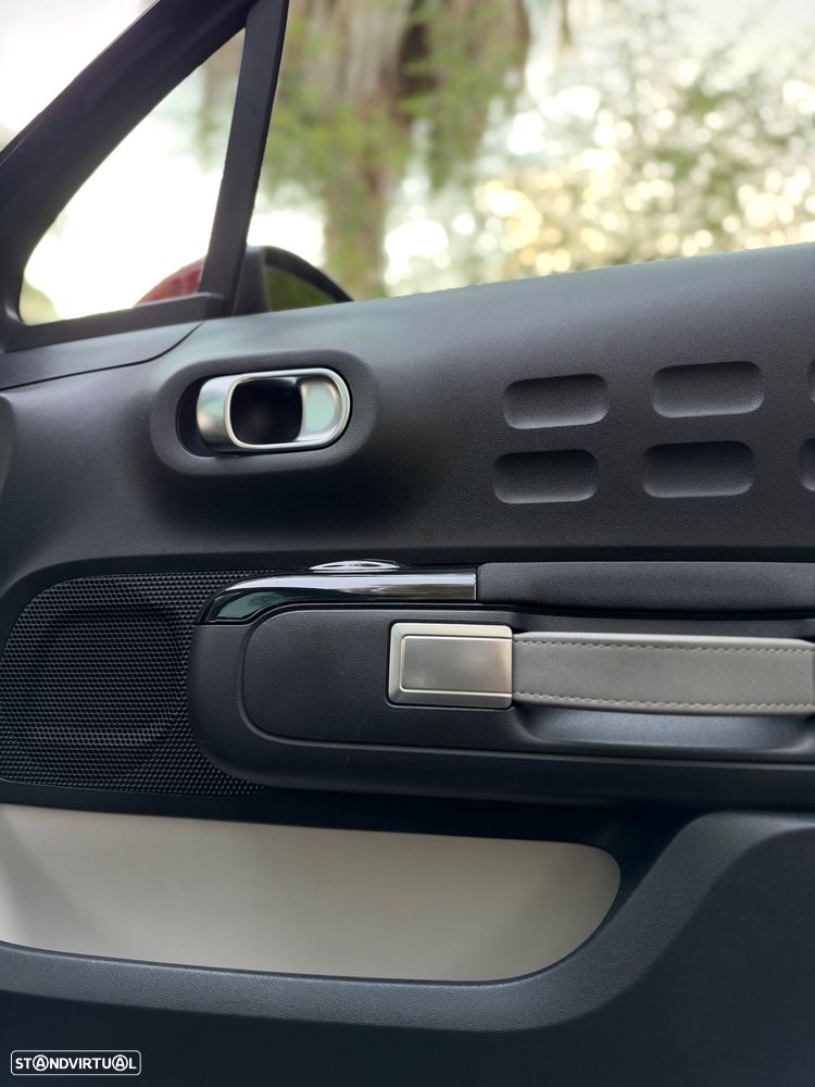 Citroën C3 1.2 PureTech Shine EAT6 - 16