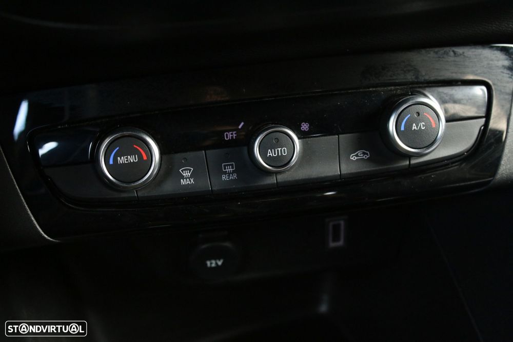 Opel Corsa 1.2 T GS - 22