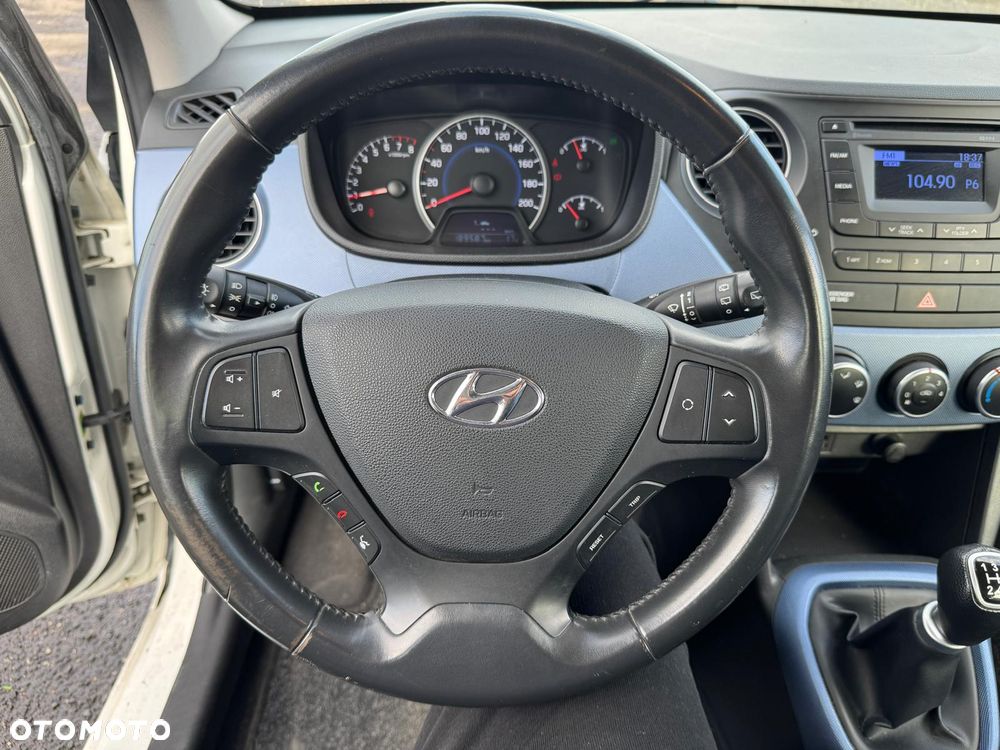 Hyundai i10 1.0 Premium - 17