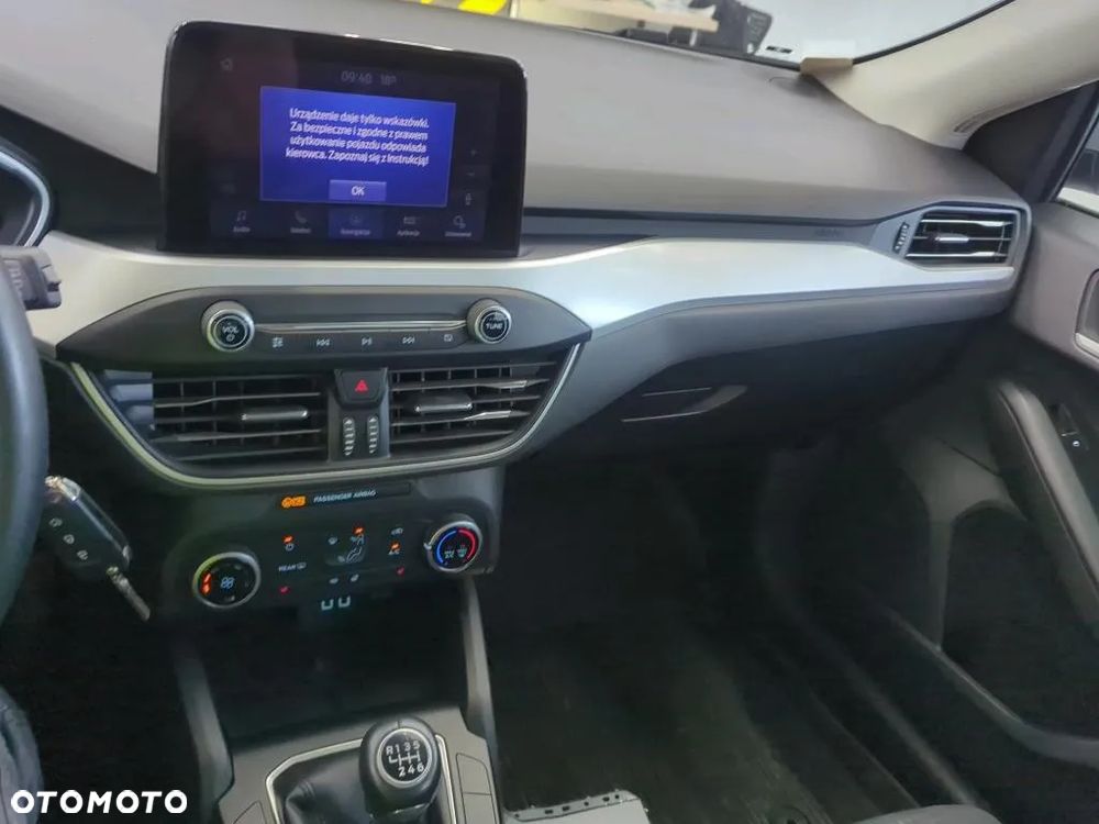Ford Focus 1.5 EcoBlue Connected - 6