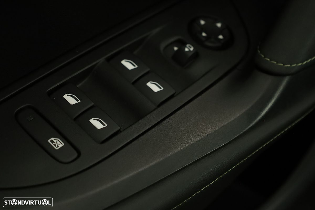 Peugeot 2008 1.2 PureTech GT EAT8 - 20