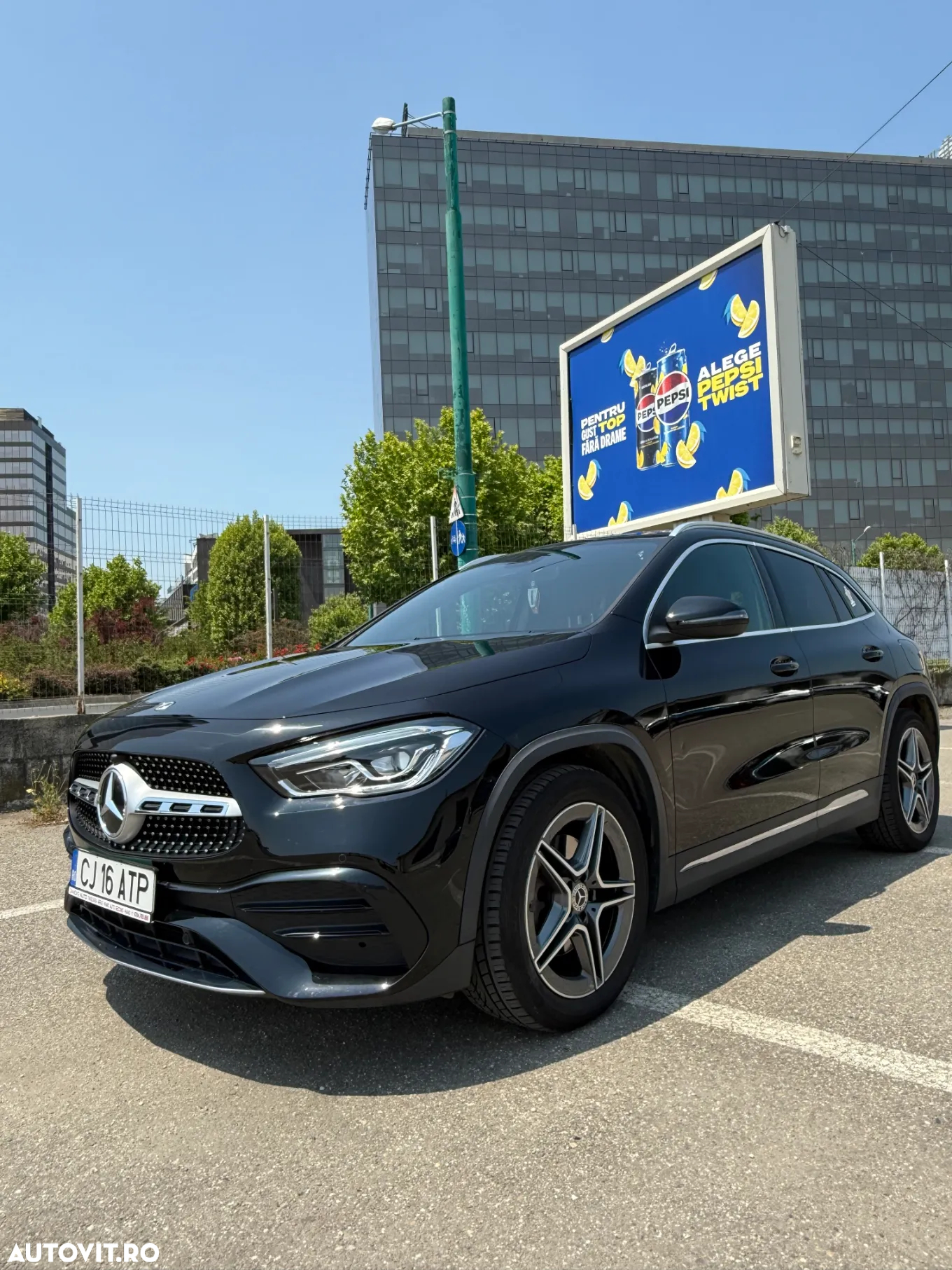 Mercedes-Benz GLA 250 4MATIC Aut. - 2