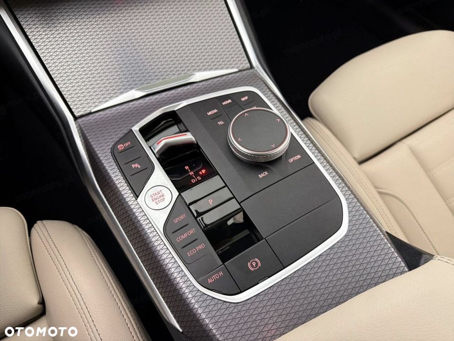 BMW Seria 3 320d xDrive mHEV M Sport - 13