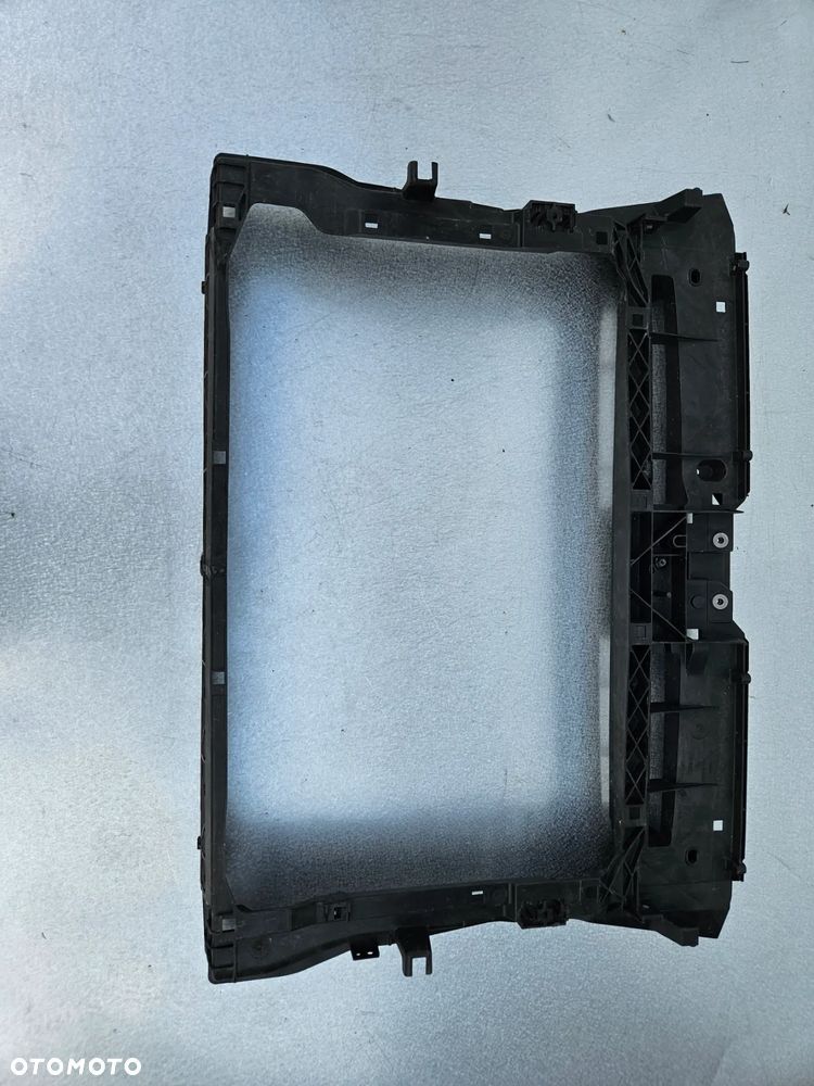 Karoq pas przód wzmocnienie