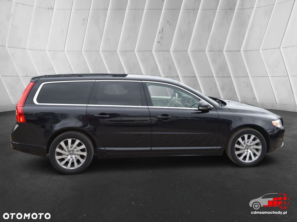 Volvo V70 D3 Momentum - 11