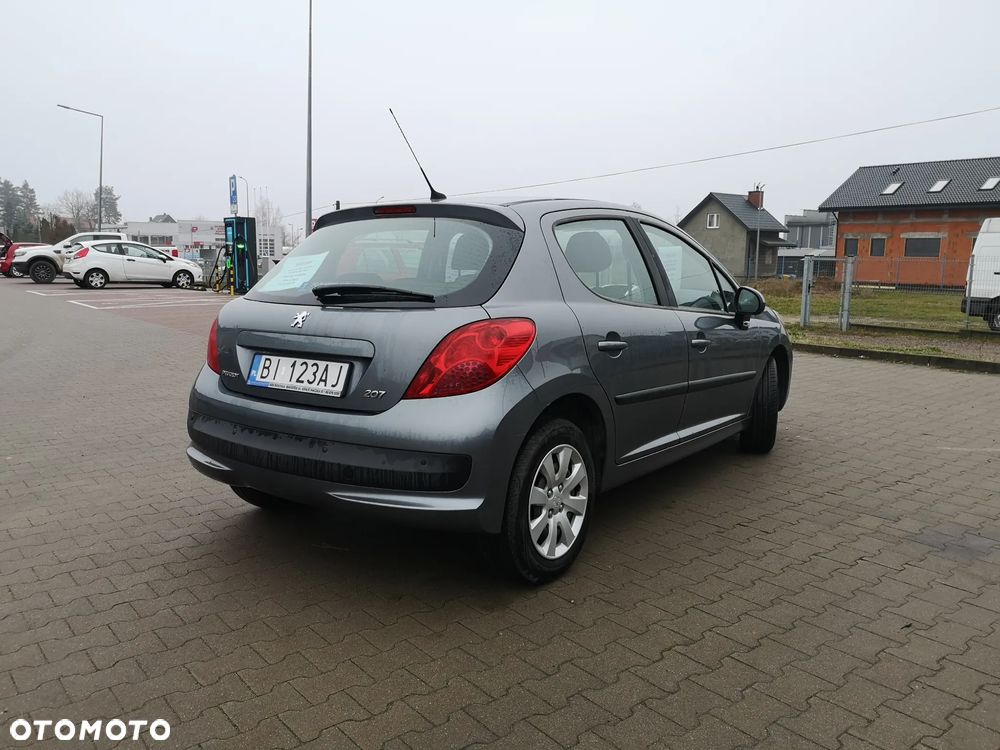 Peugeot 207 1.4 Presence - 4