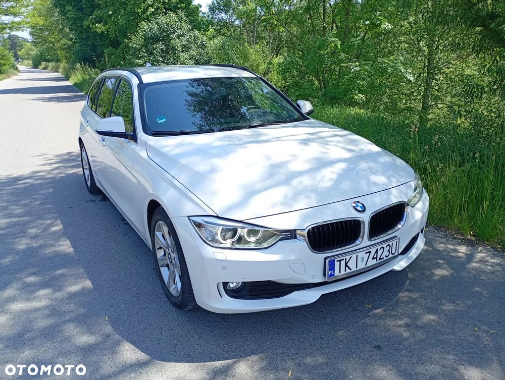 BMW Seria 3 318d Luxury Line - 12