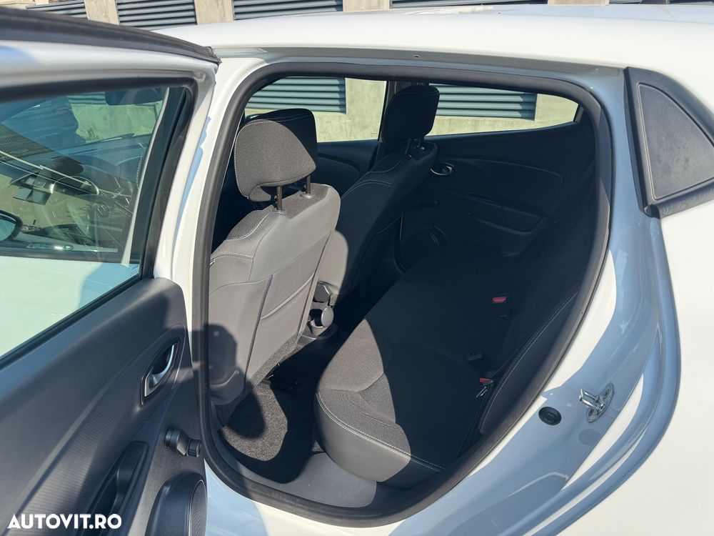 Renault Clio - 7