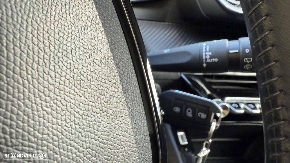 Peugeot 2008 PureTech 100 Active - 30