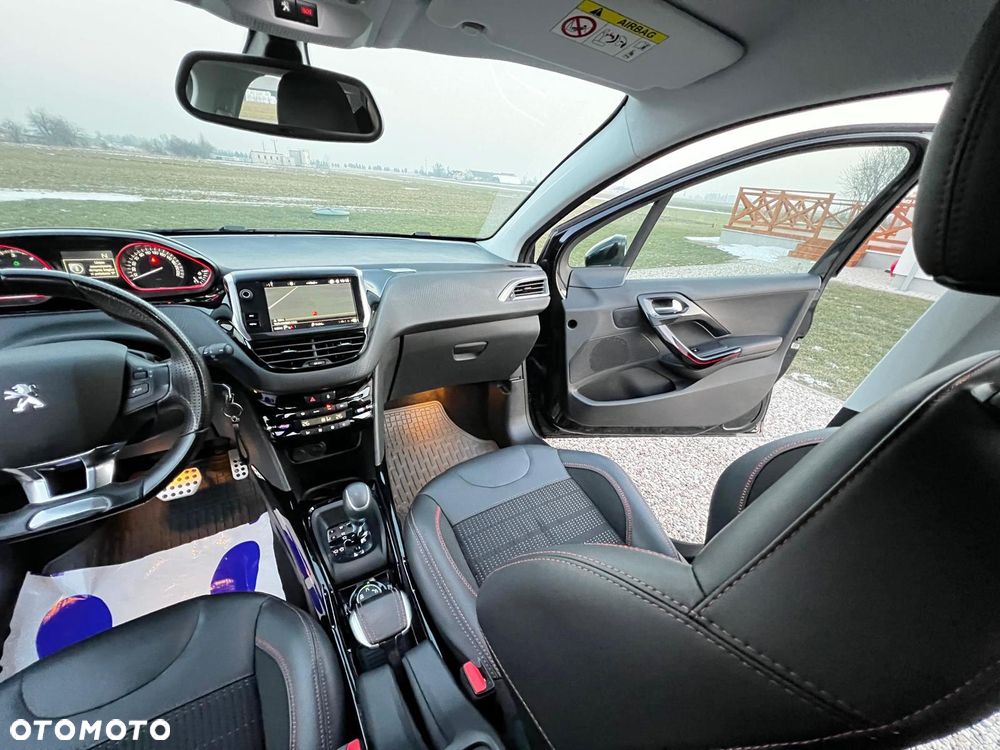 Peugeot 2008 BlueHDi 120 EAT6 Black Edition - 21