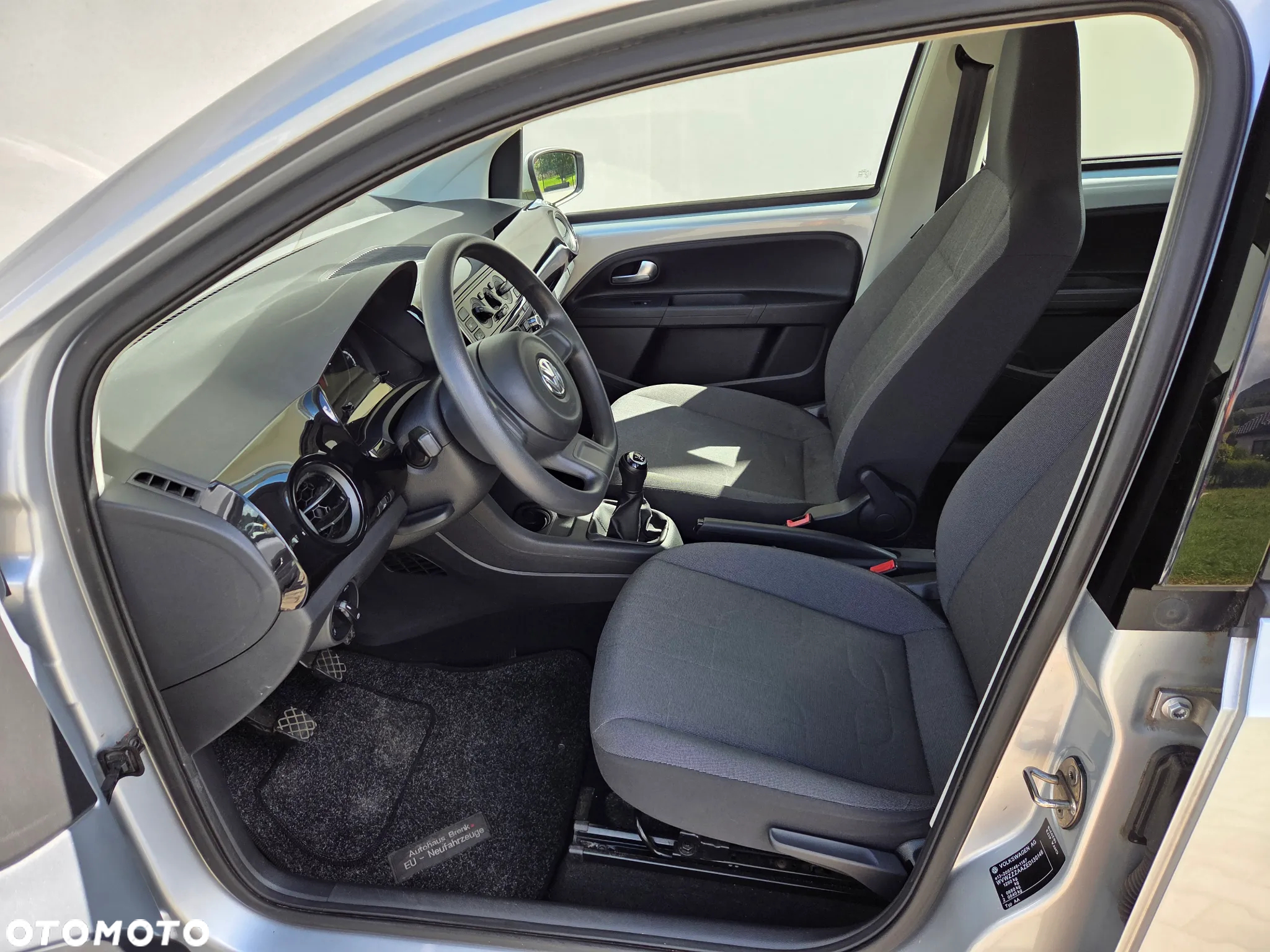 Volkswagen up! - 8