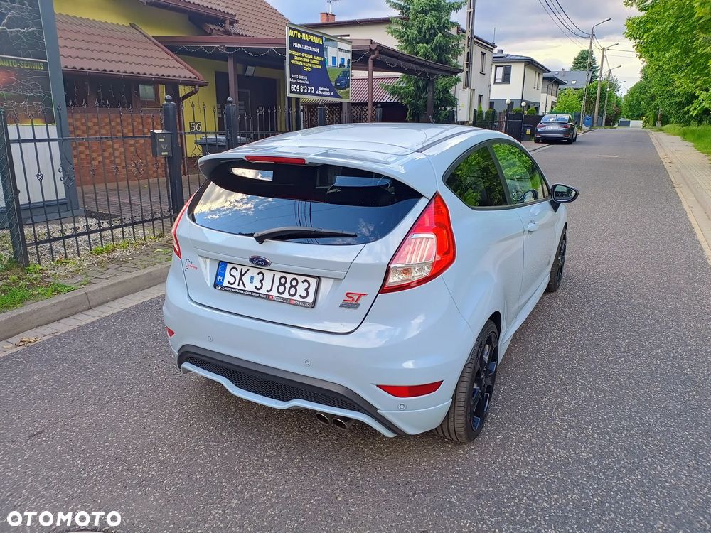 Ford Fiesta - 4