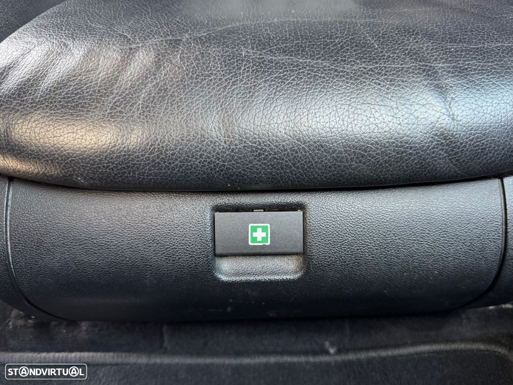 Mercedes-Benz CLS 320 - 20