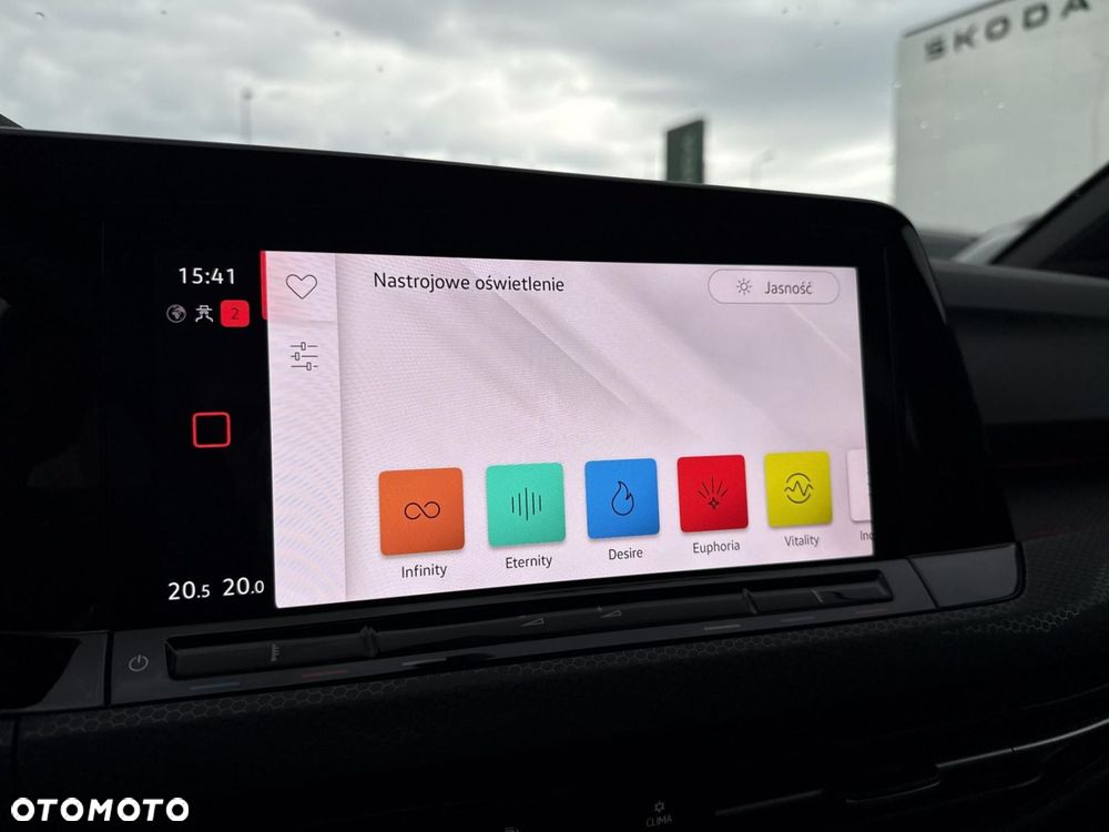 Volkswagen Golf - 20