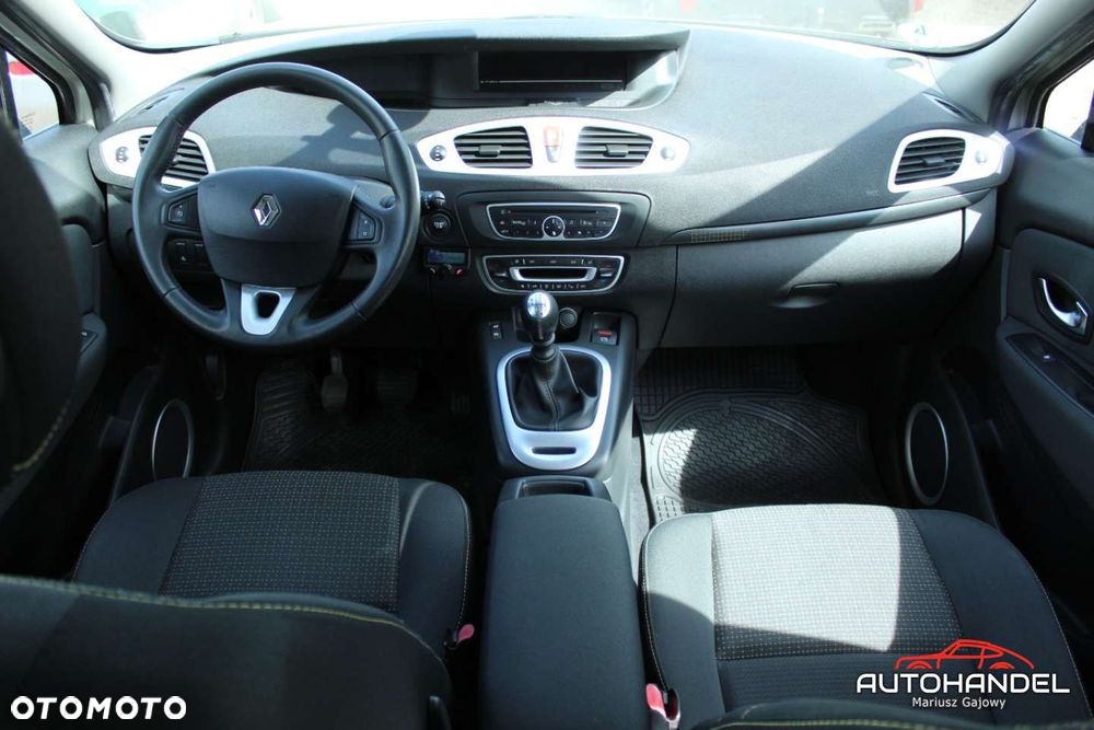 Renault Scenic - 11