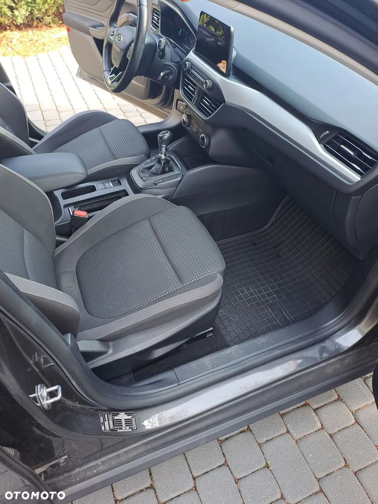 Ford Focus 1.5 EcoBlue Connected - 9