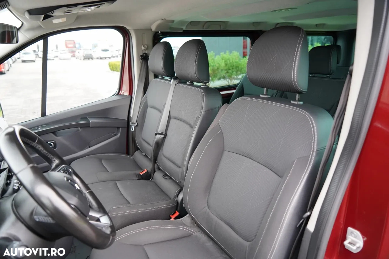 Renault TRAFIC III / AUTOBUZ / 9 LOCURI / 2022 / PRIMUL PROPRIETAR / REVIZAT - 24