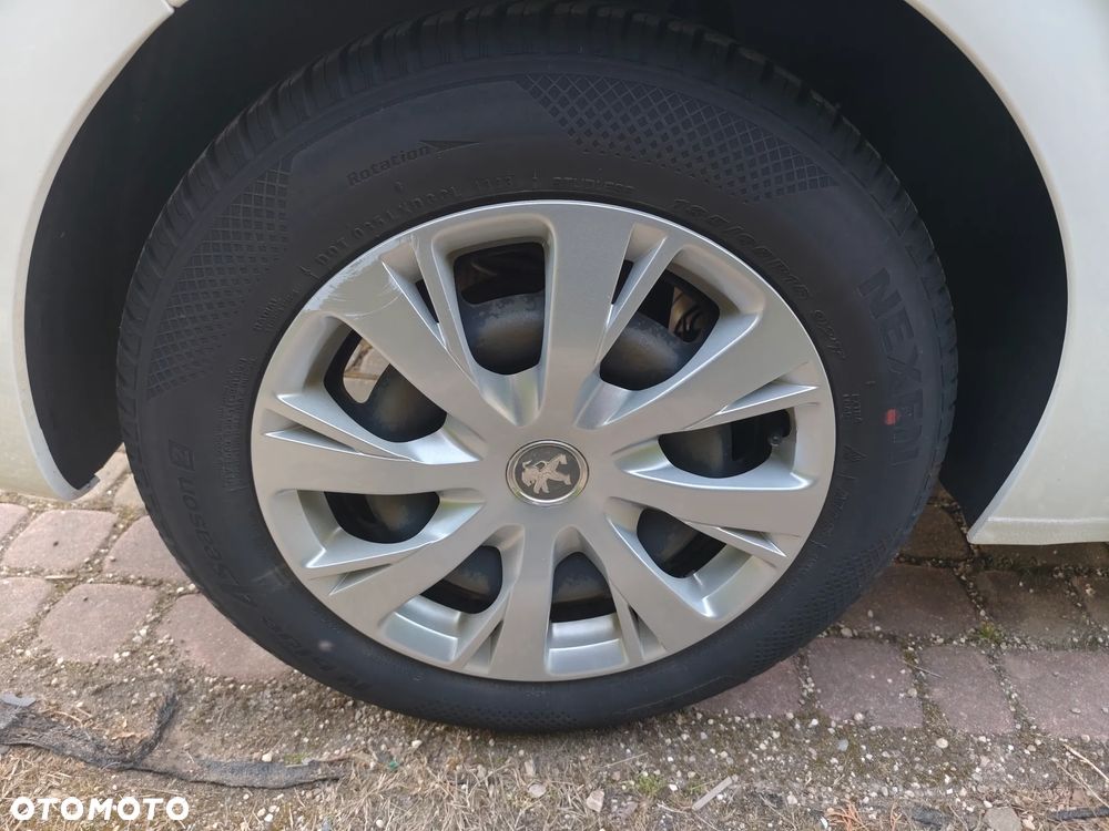 Peugeot 208 PureTech 82 Active - 28