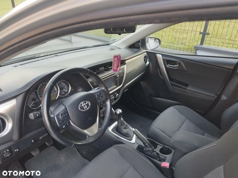 Toyota Auris 1.6 Valvematic Executive - 15
