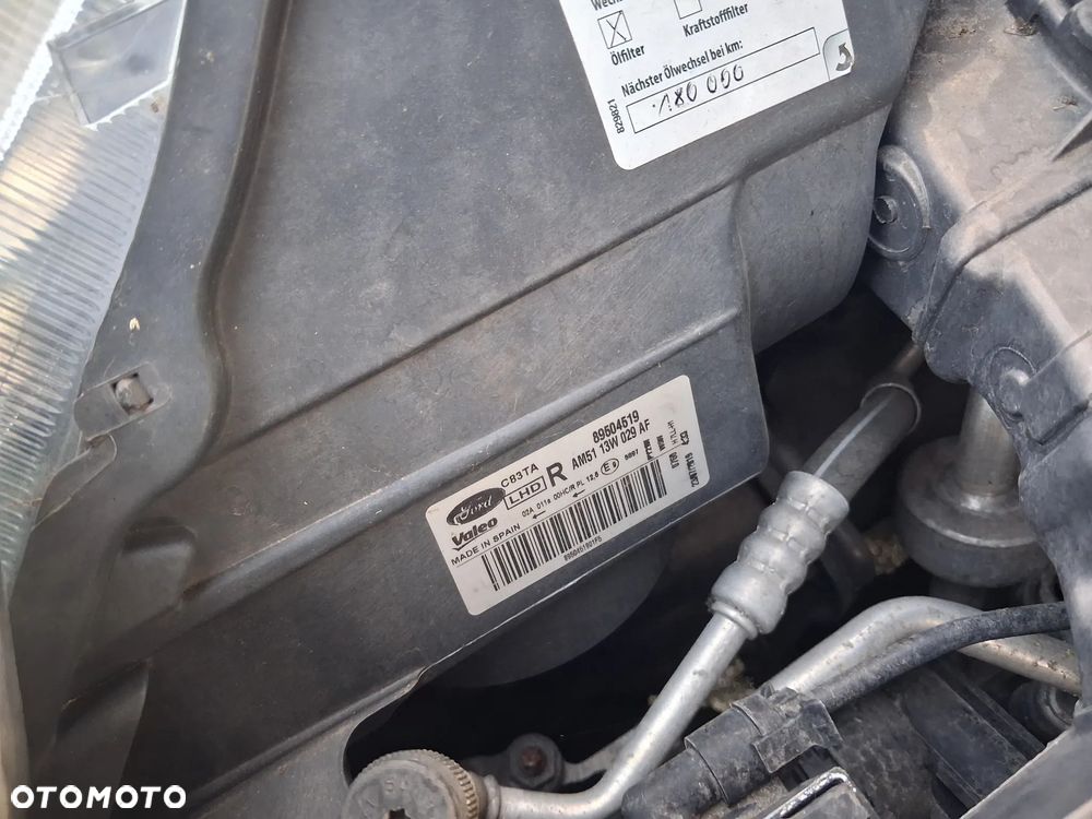 Ford C-MAX 2.0 TDCi Champions Edition - 33
