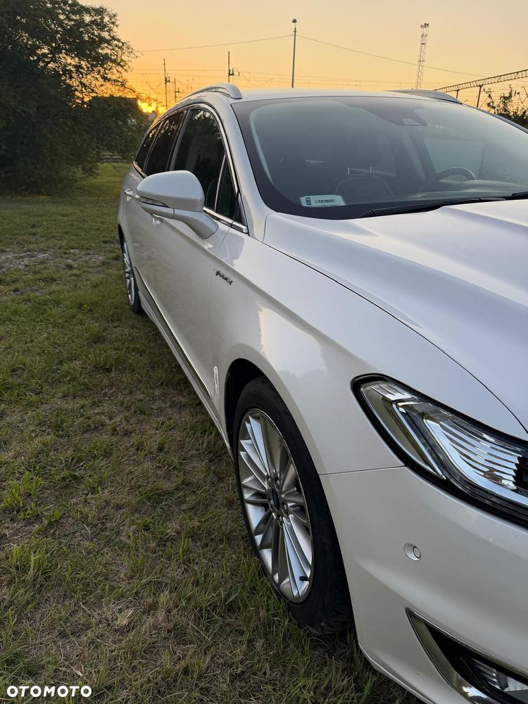 Ford Mondeo 2.0 TDCi STart-Stopp PowerShift-Aut Vignale - 2