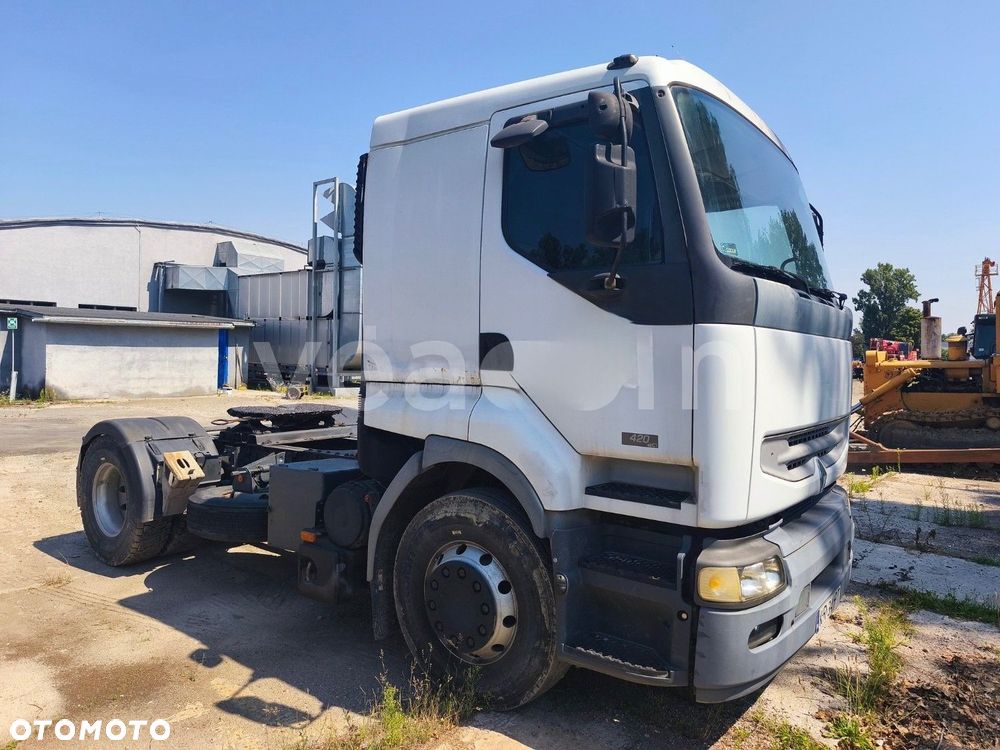 Renault Premium 420 Dci - 2