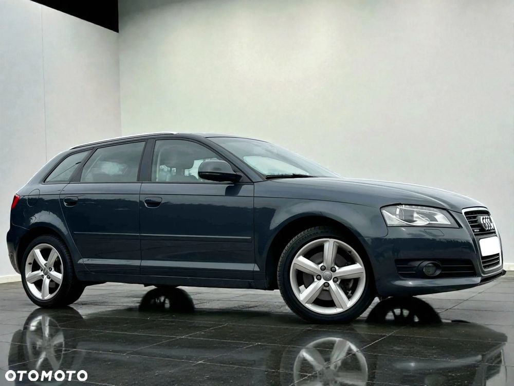 Audi A3 Sportback - 3