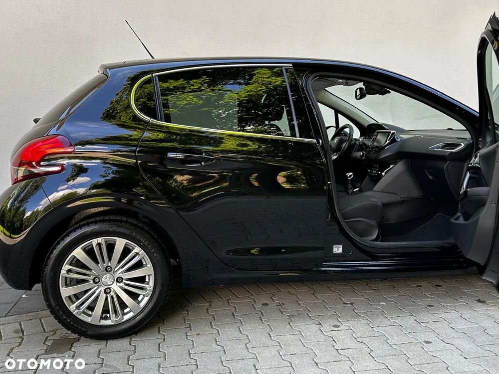 Peugeot 208 PureTech 110 Stop & Start Signature - 16