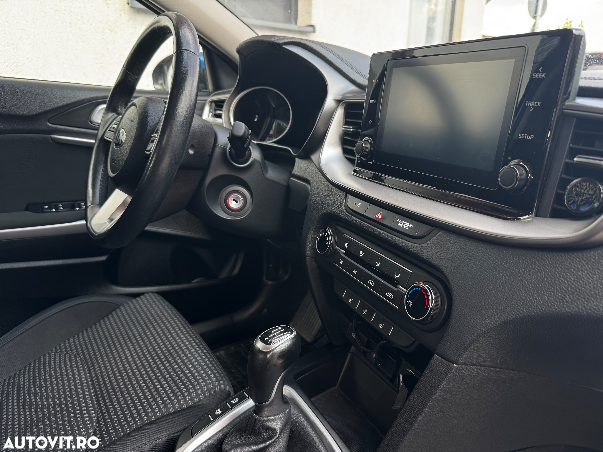 Kia Ceed 1.5 T-GDI 6MT Best - 33