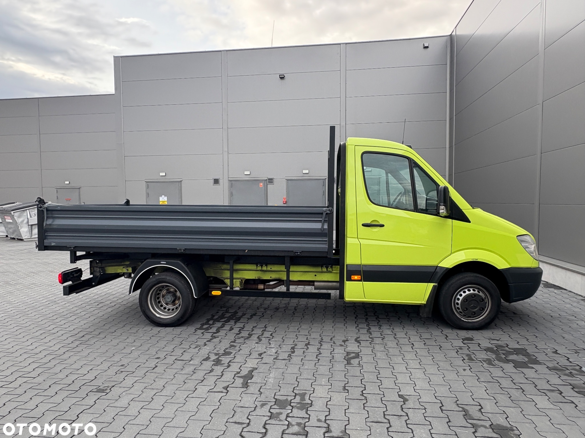 Mercedes-Benz Sprinter - 15