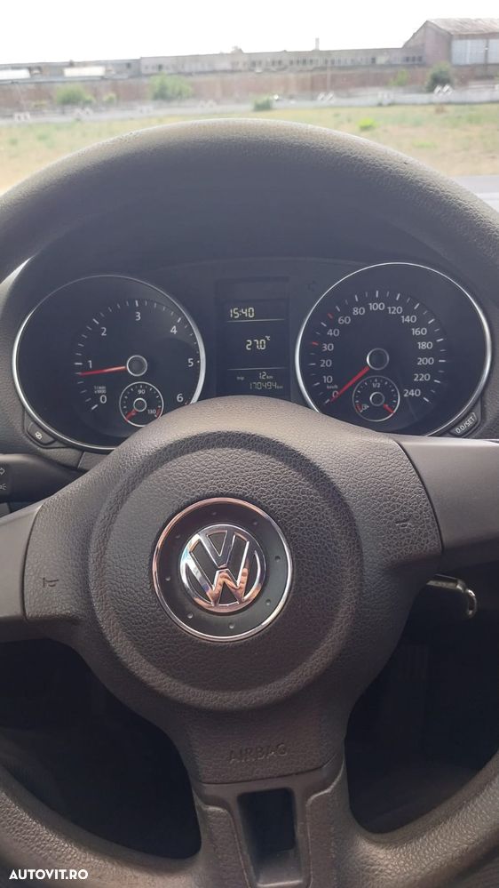 Volkswagen Golf 1.6 TDI DPF Trendline - 15