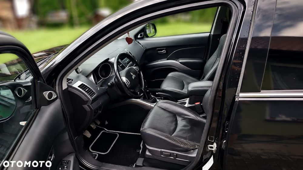 Mitsubishi Outlander 2009 photo 5