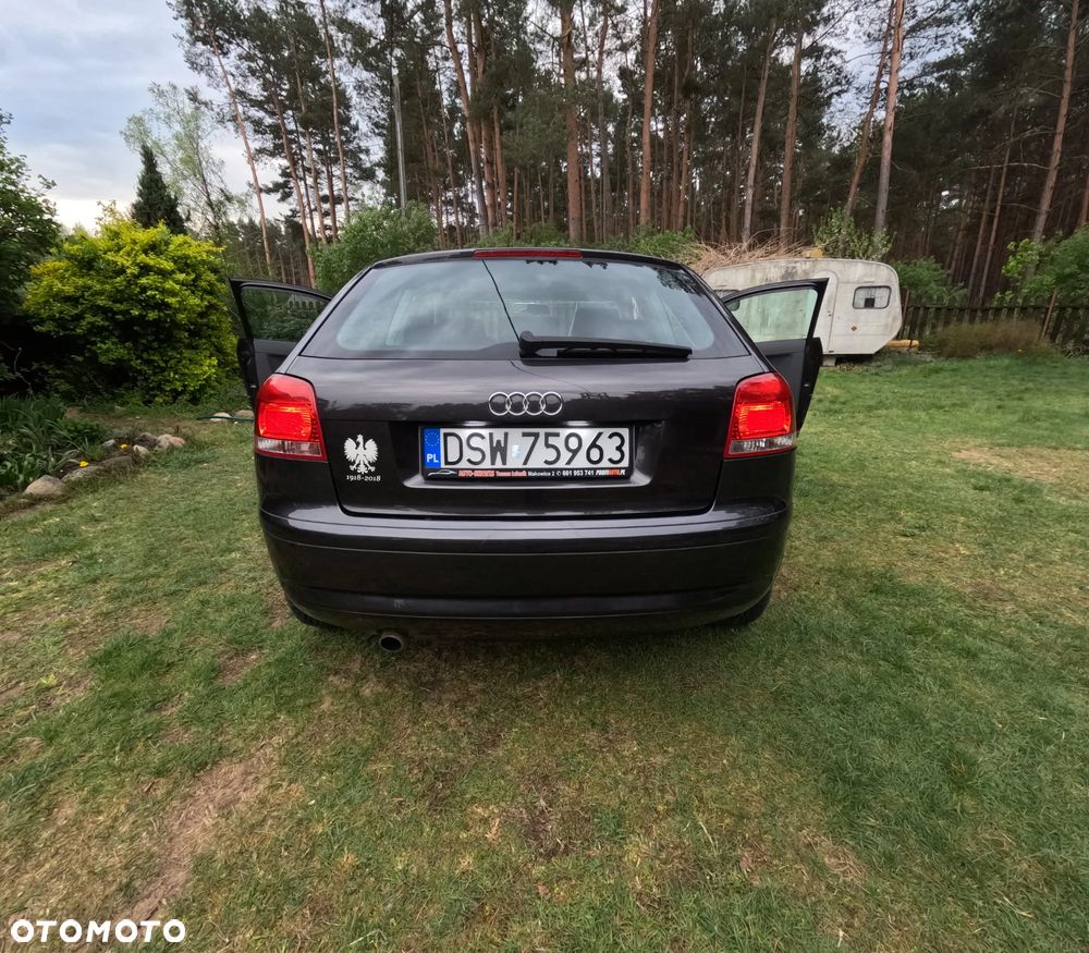 Audi A3 1.6 Ambiente - 5