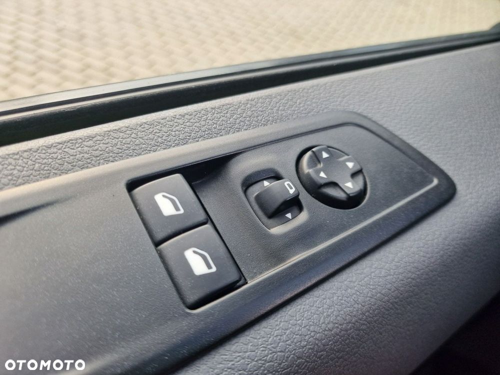 Opel Vivaro - 34