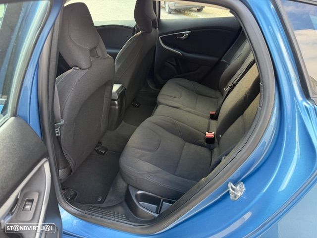 Volvo V40 1.6 D2 Eco Momentum - 14