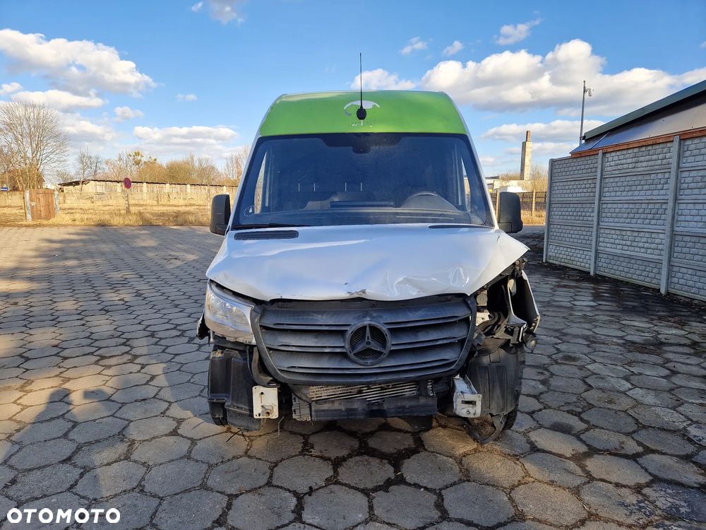 Mercedes-Benz SPRINTER - 2