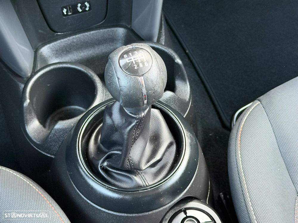 MINI 3 Portas One D Blackyard - 14