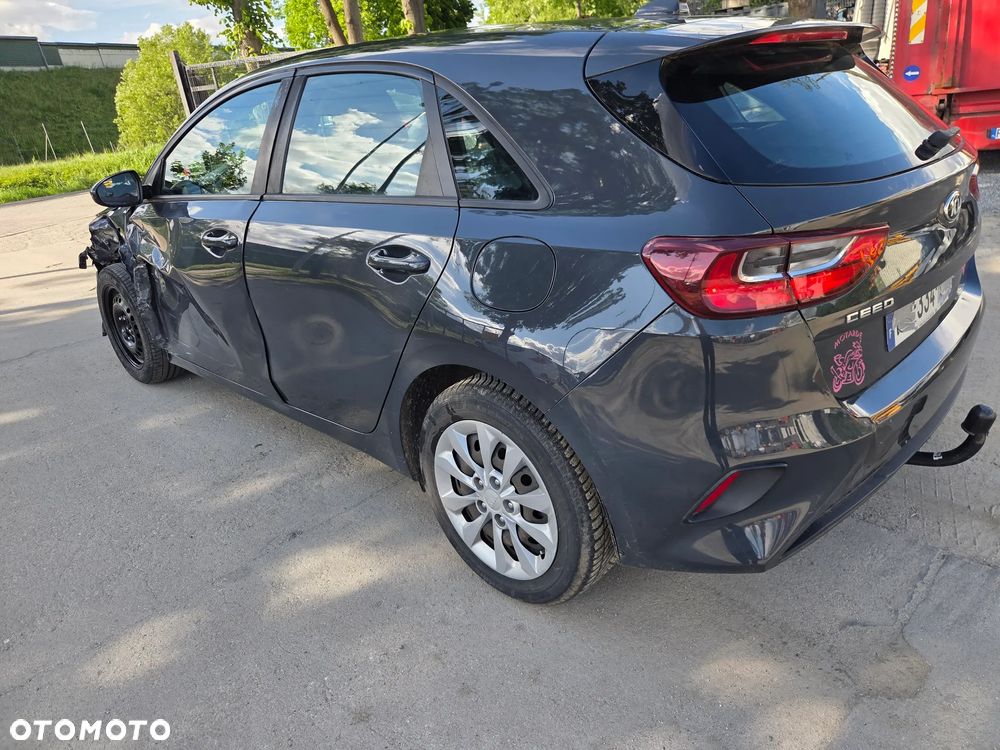 Kia Ceed 1.6 CRDi SCR L Business Line - 4