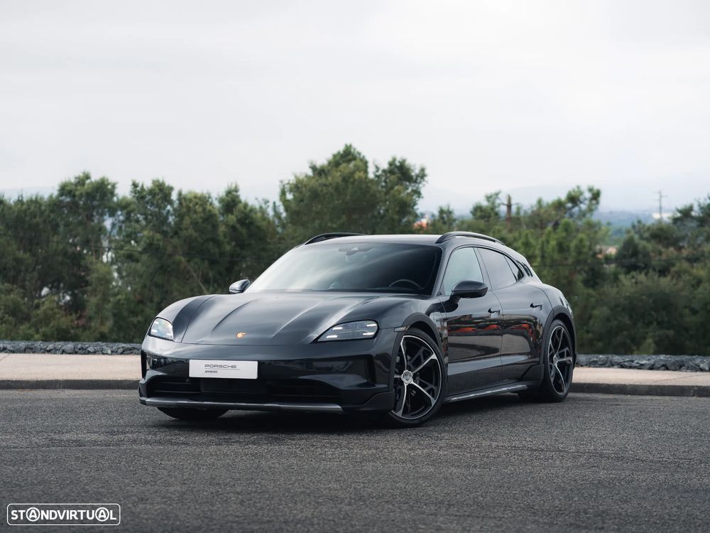 Porsche Taycan Cross Turismo 4 - 2