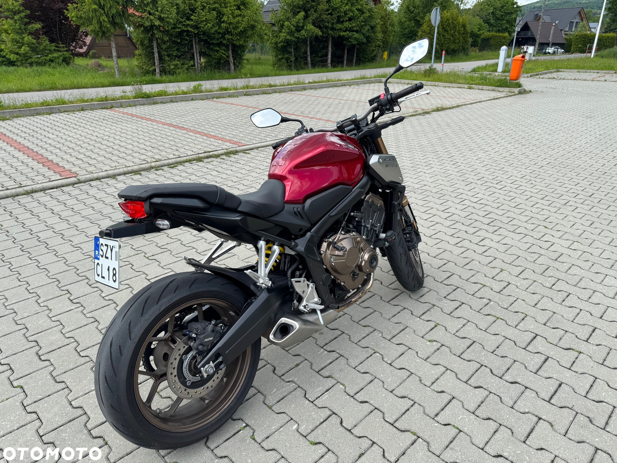 Honda CB - 2