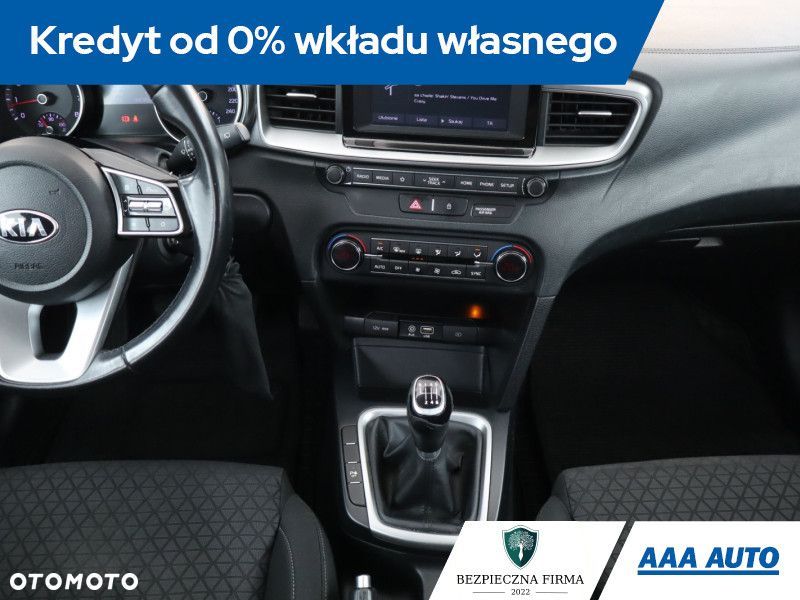 Kia Ceed - 14
