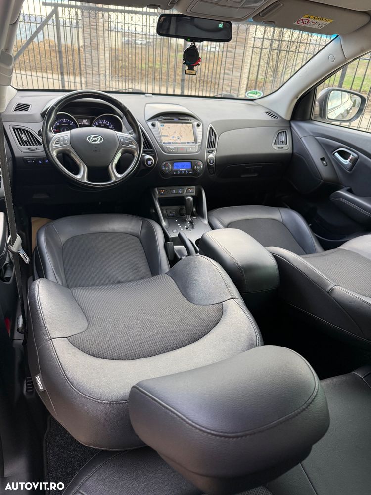 Hyundai ix35 2.0 CRDI 4WD Automatik Style - 9
