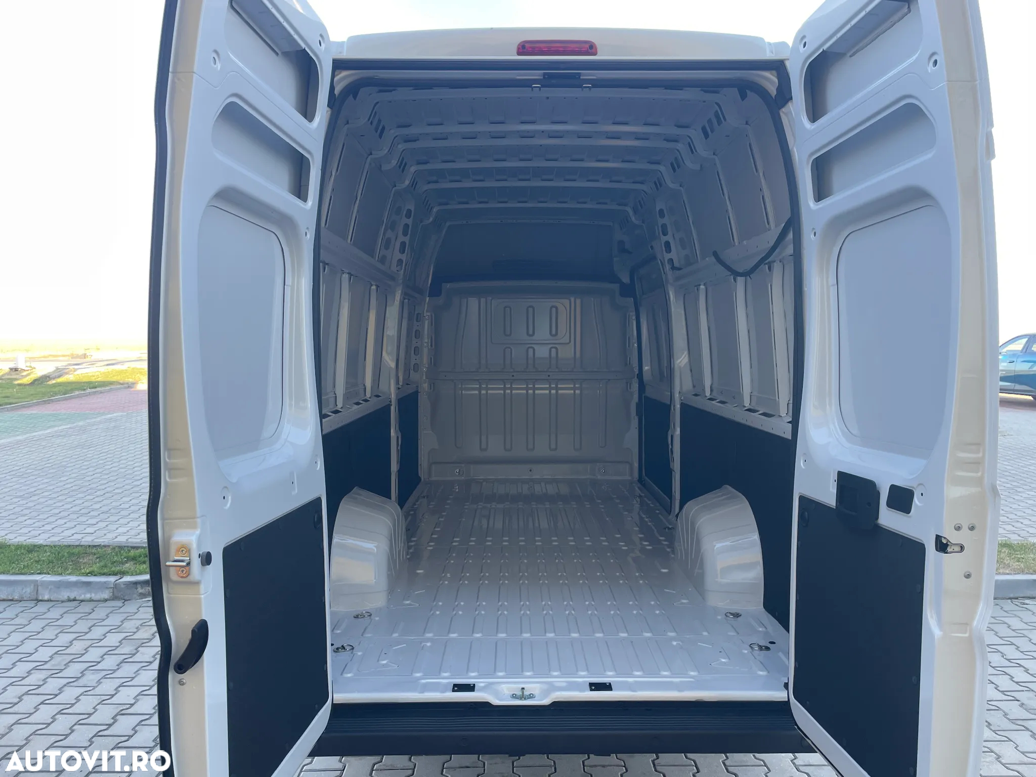 Opel MOVANO L4H3 - 8