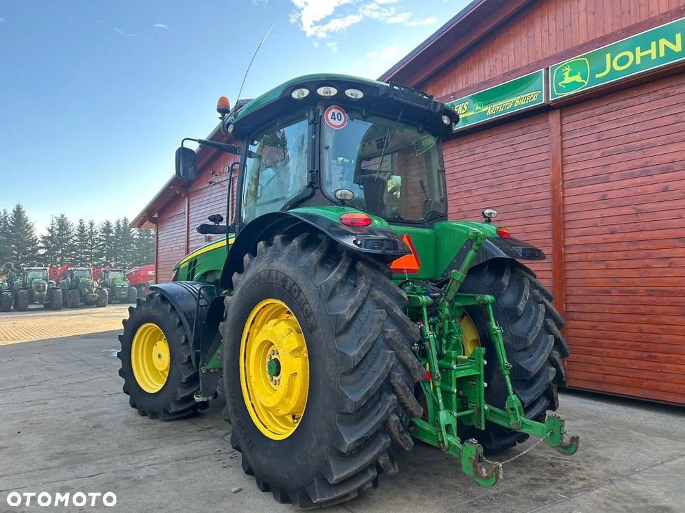 John Deere 8310R - 3